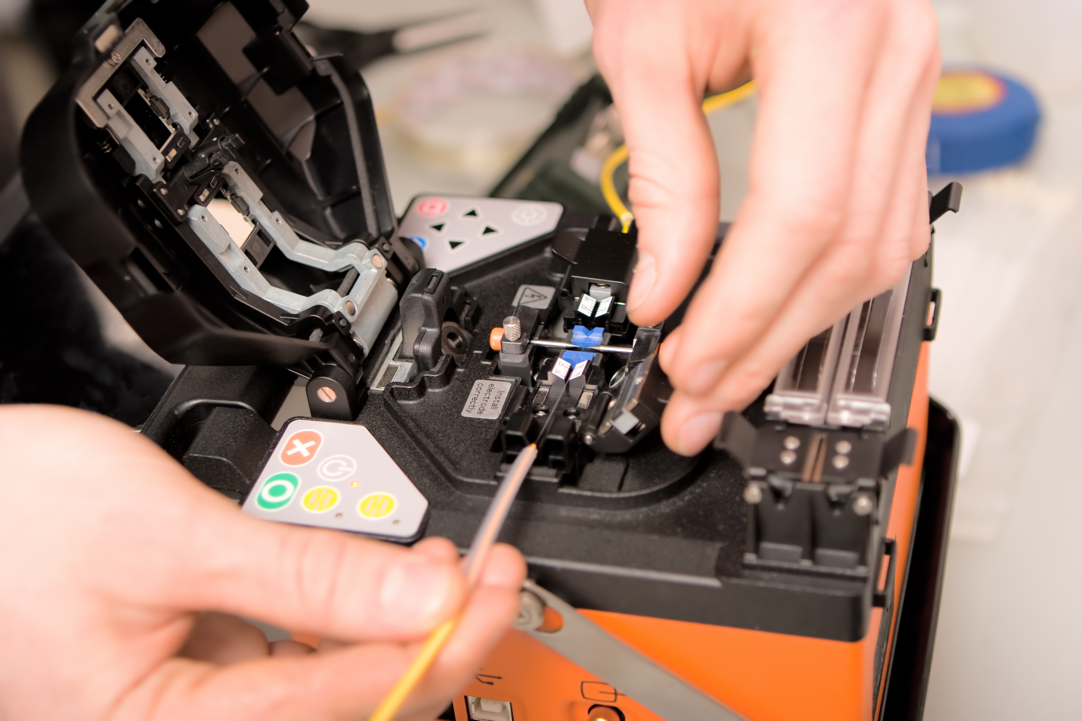 Instalación y Mantenimiento de Redes de Fibra Óptica.FTTH. Código 26403GE018